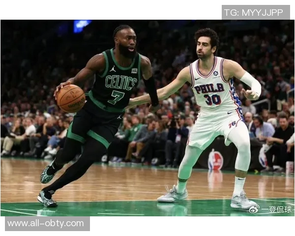 科尔分享二阵容控球策略强调多名控球手与霍福德的独特优势